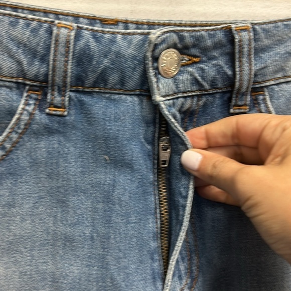 Alexa Chung Jean shorts - Picture 2 of 4